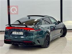 کیا ستینگەر